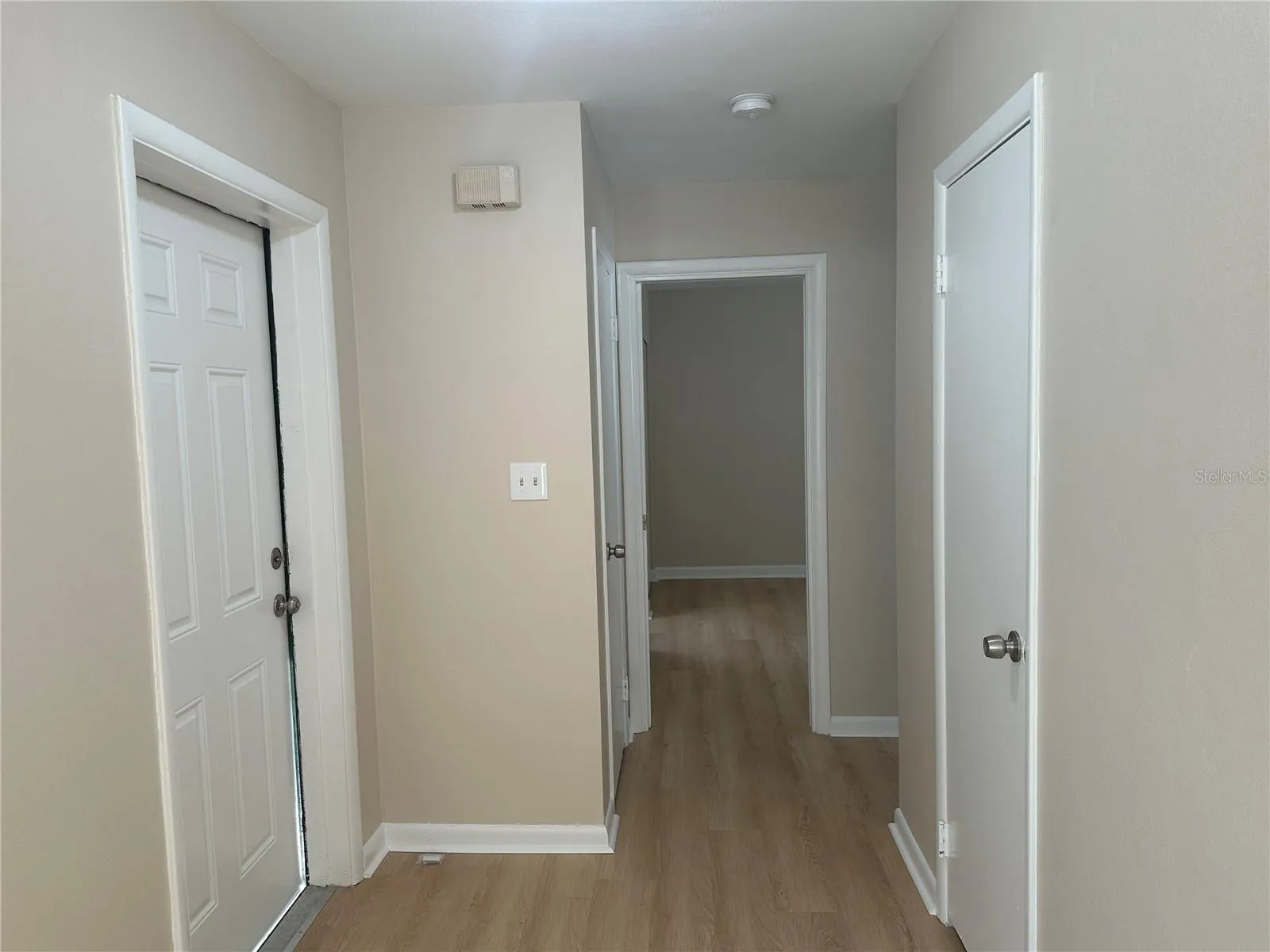 Front Entrance &amp; Hall