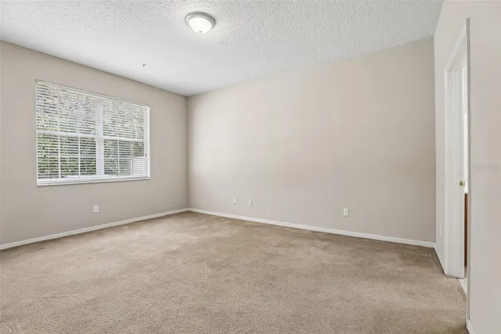 Main floor primary suite.