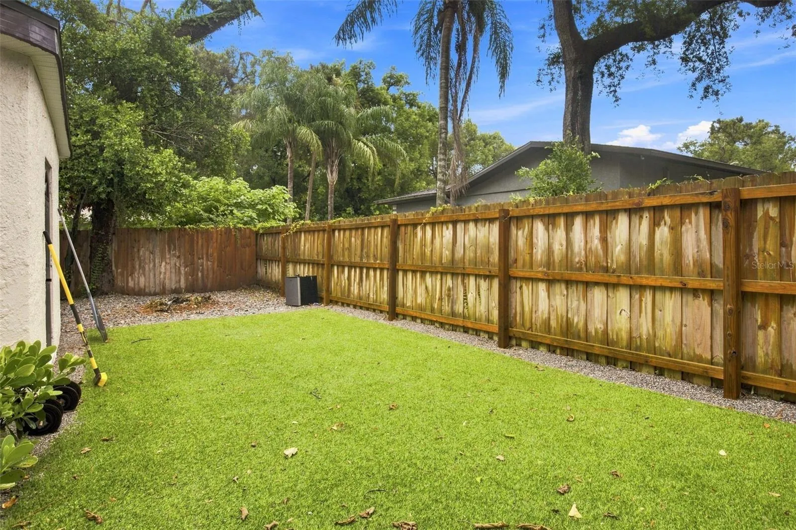 Artificial turf