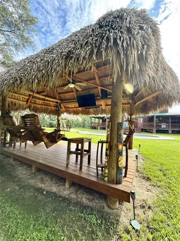 Tiki Hut 1