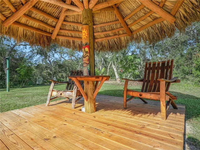 Tiki Hut 2