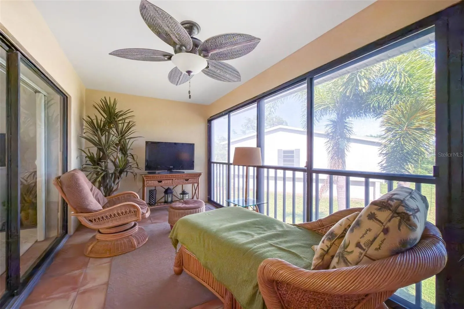 Plenty of room for your tranquil outdoor area!