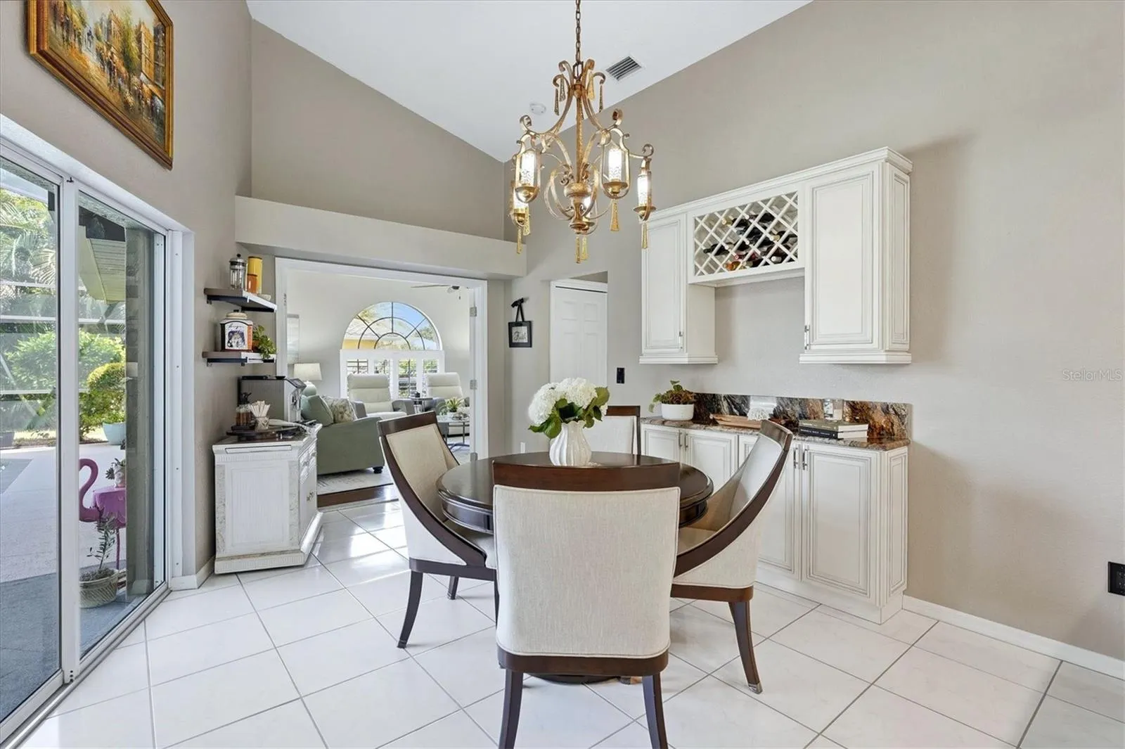 Eat in Kitchen