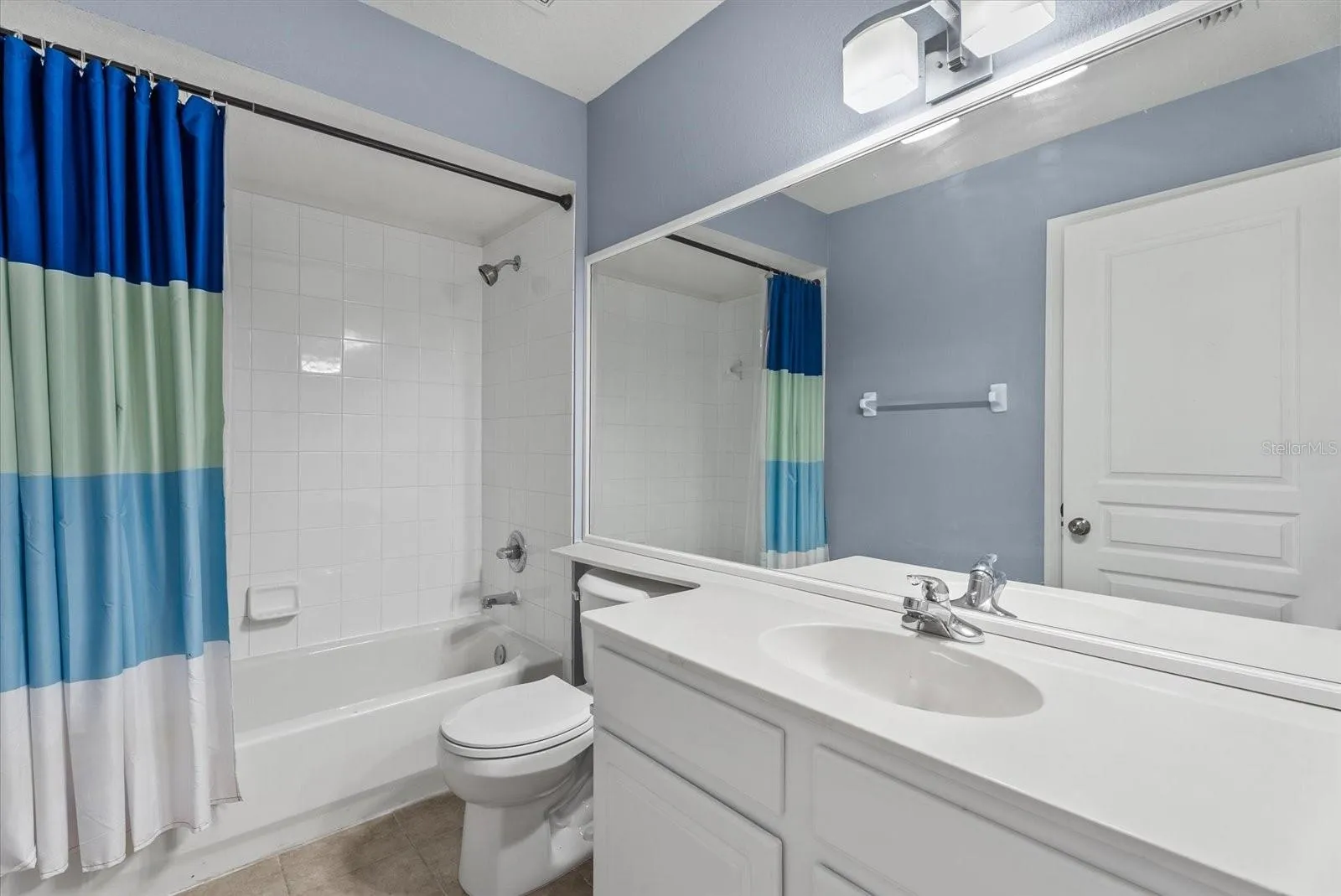 Guest batroom #3