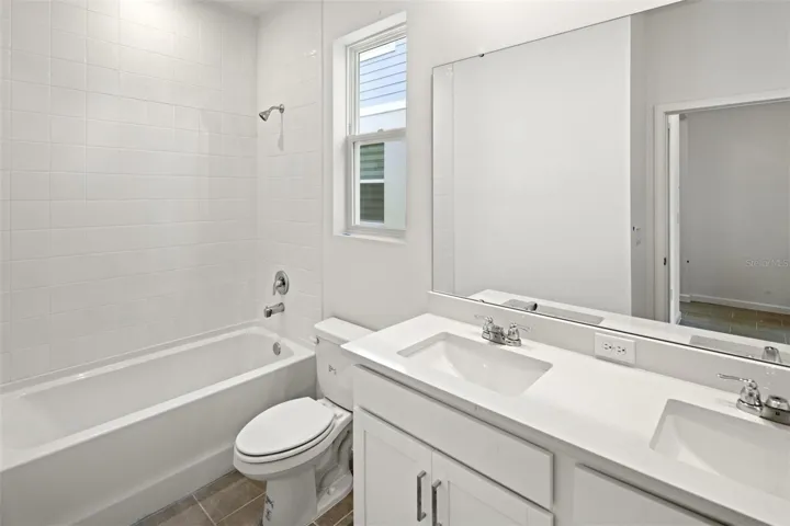 Alafia Bathroom 2
