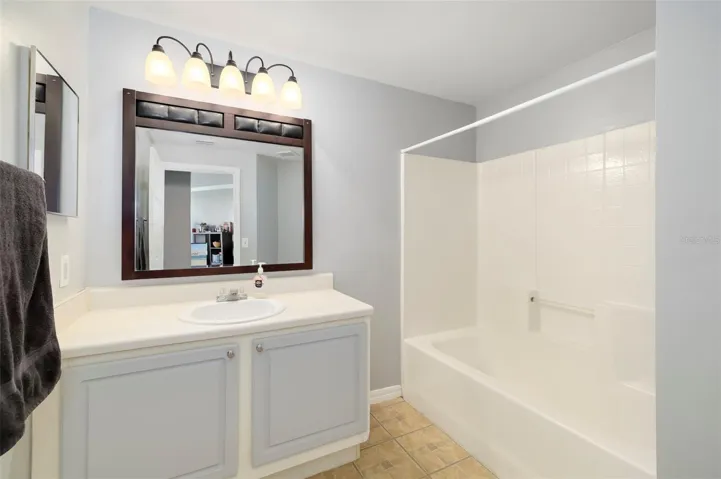 Bathroom 2.