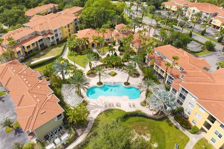 Community Pool & Spa.