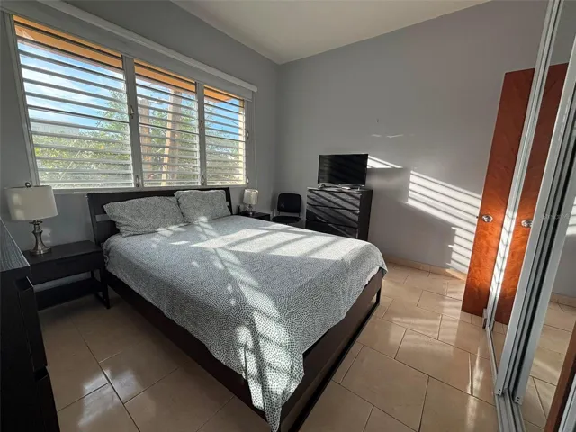 Calle Riera #520 Apt. 3 habitaciones 2 baños
