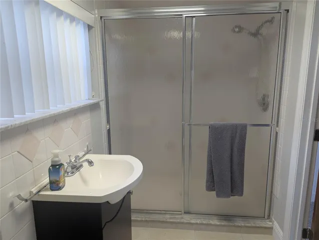 lower level bath