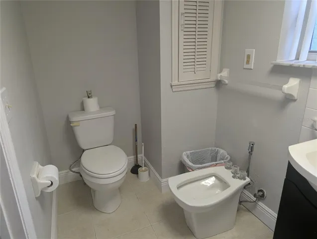 lower level bath