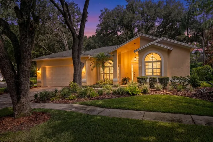 Twilight Front exterior 9302 Knightsbridge Court