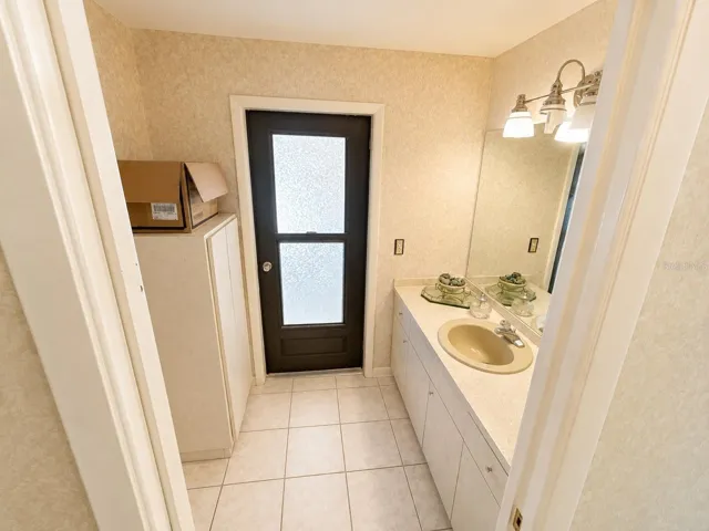 Bathroom 4. Digitally enhanced