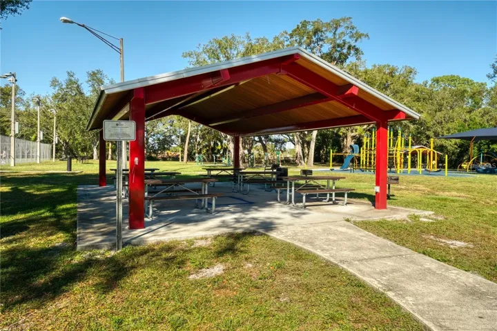 COMMUNITY PARK