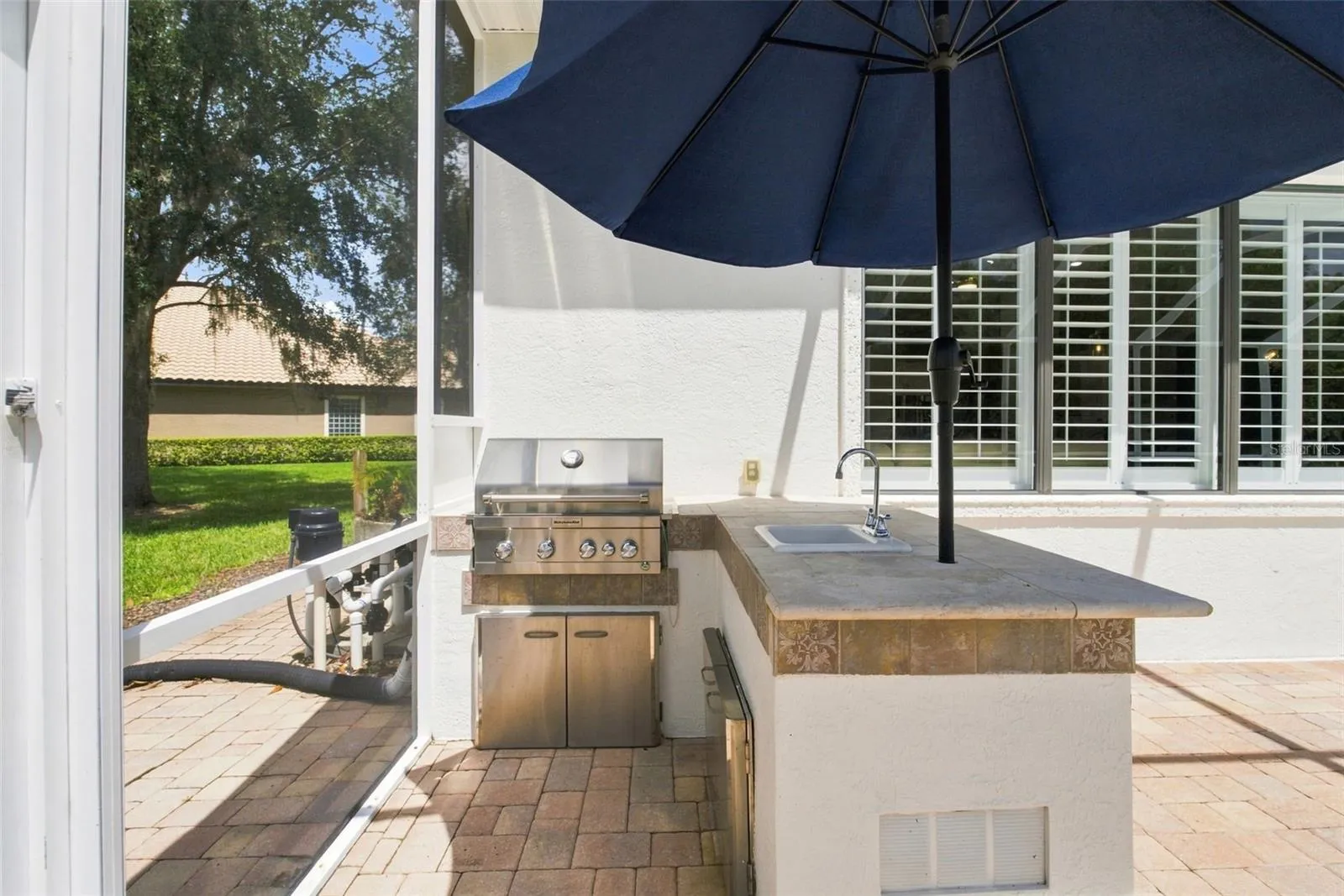 Outdoor Kitchen