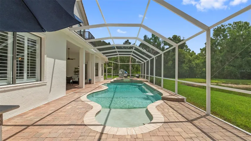 Pool/Spa/Seating Area