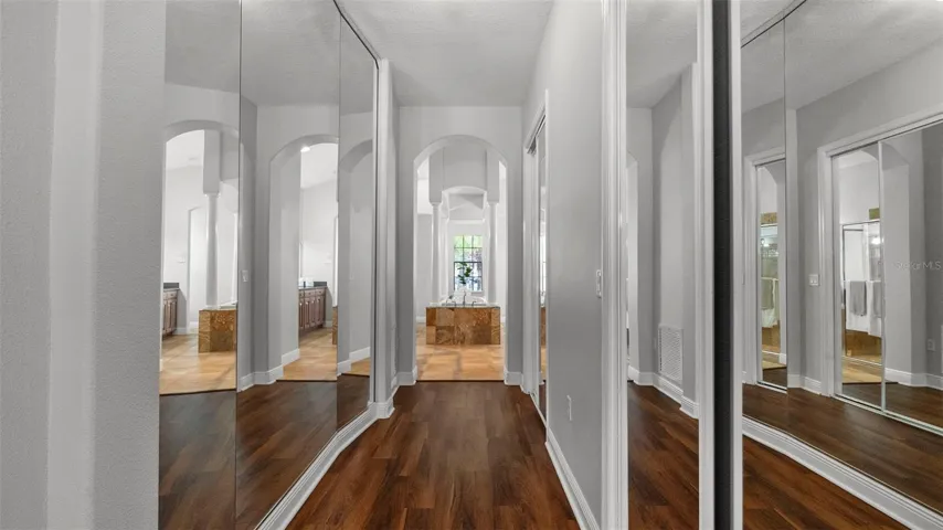 Primary Dual Closets
