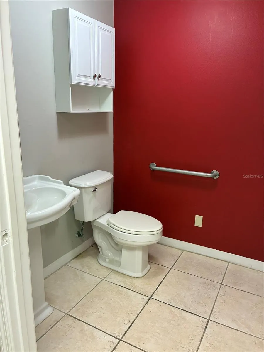 Total 2 Baths/ each unit