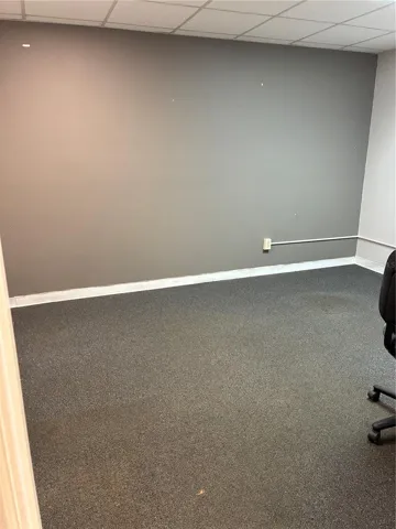 large vacant room (View  2)