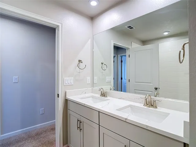2nd Bathroom