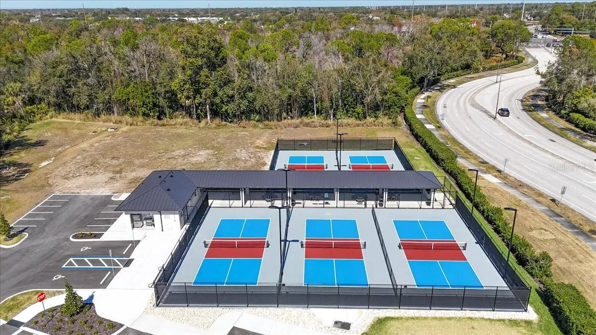 5 courts