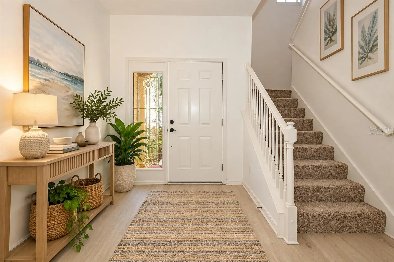 VIRTUALLY STAGED FOYER