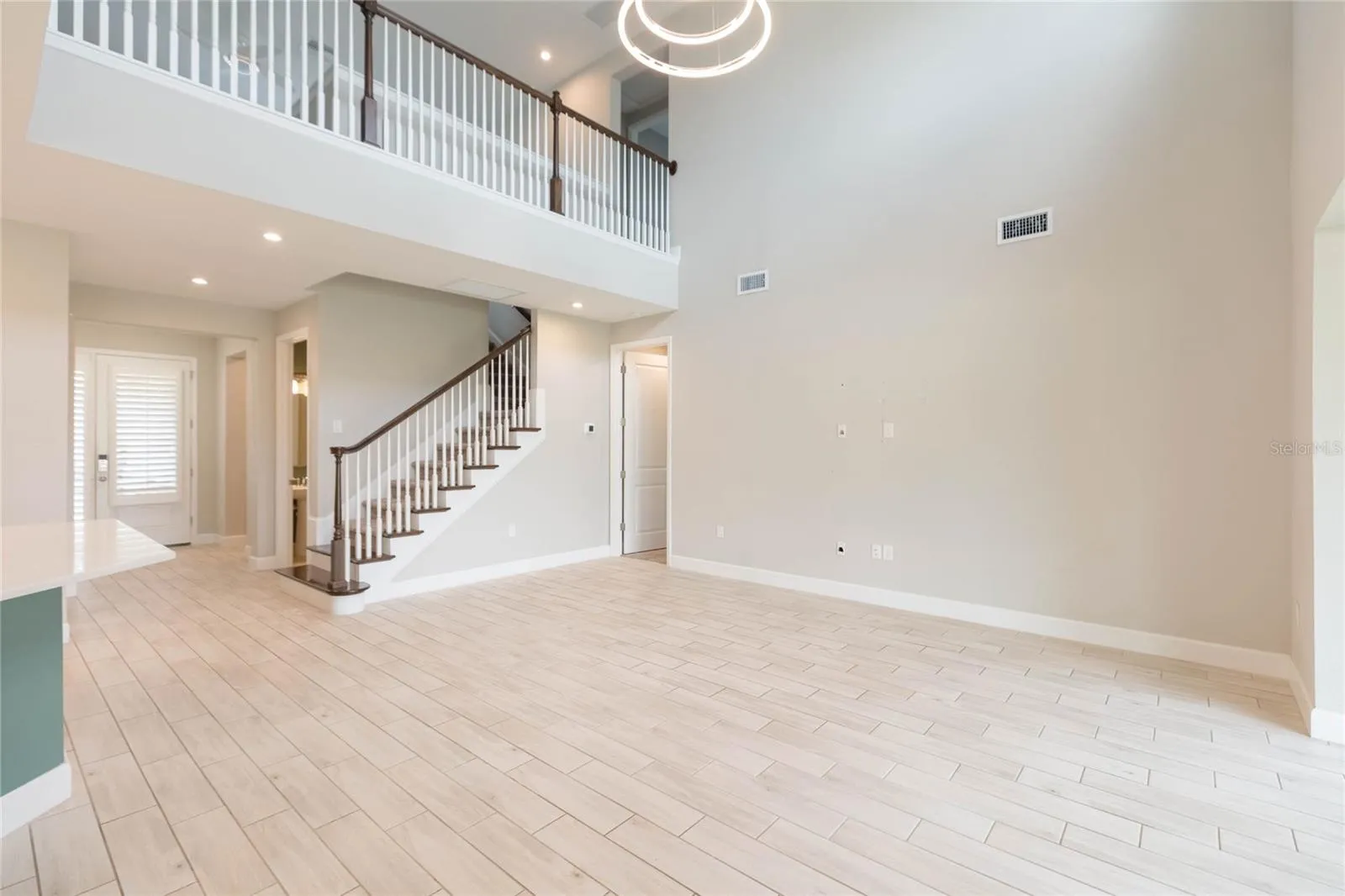 Foyer Living Room Den