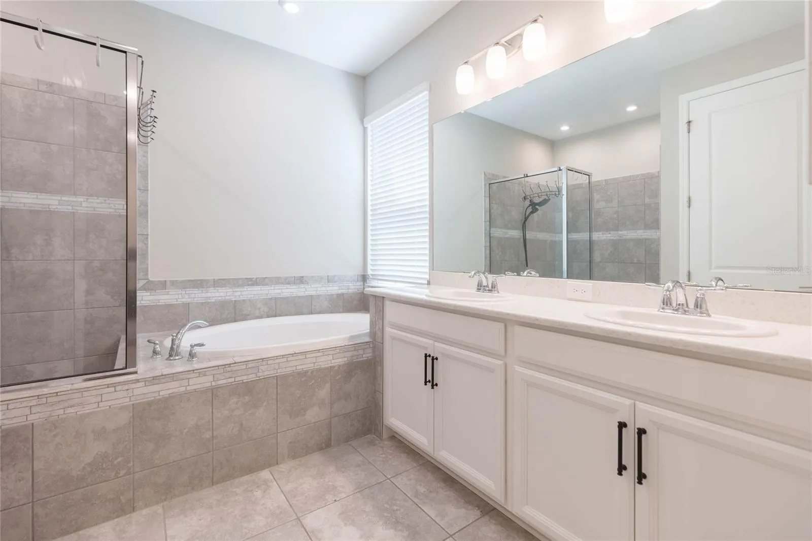 4 piece En Suite