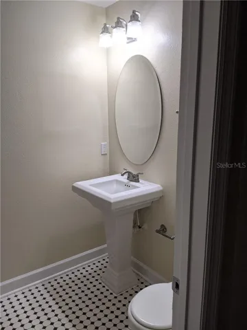 1170