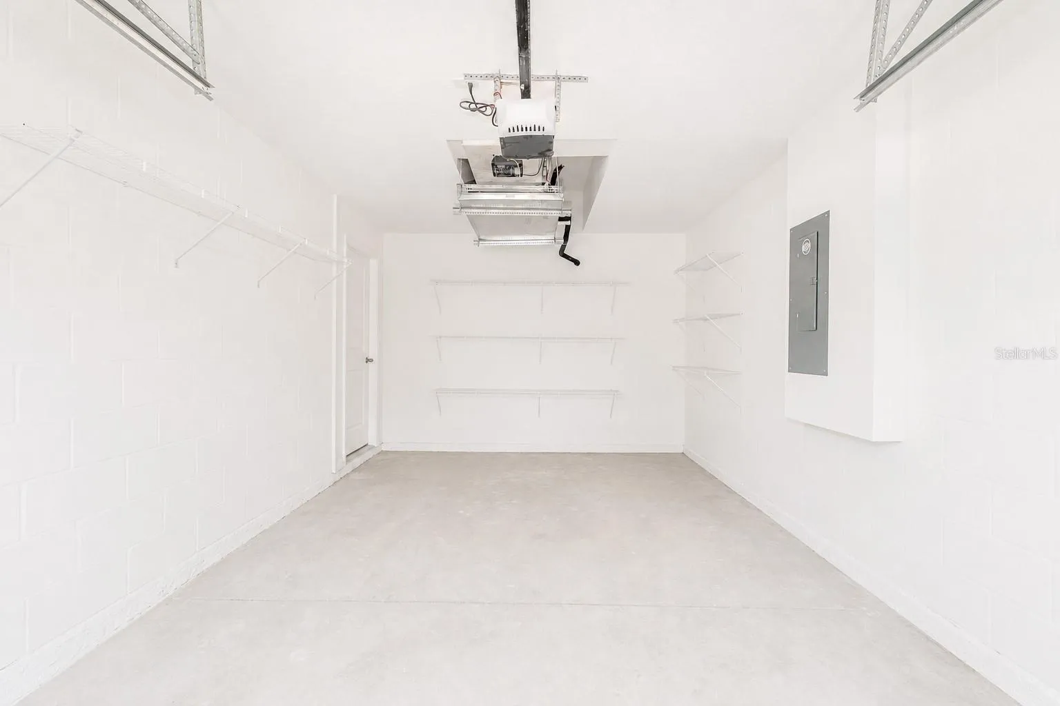 Garage.