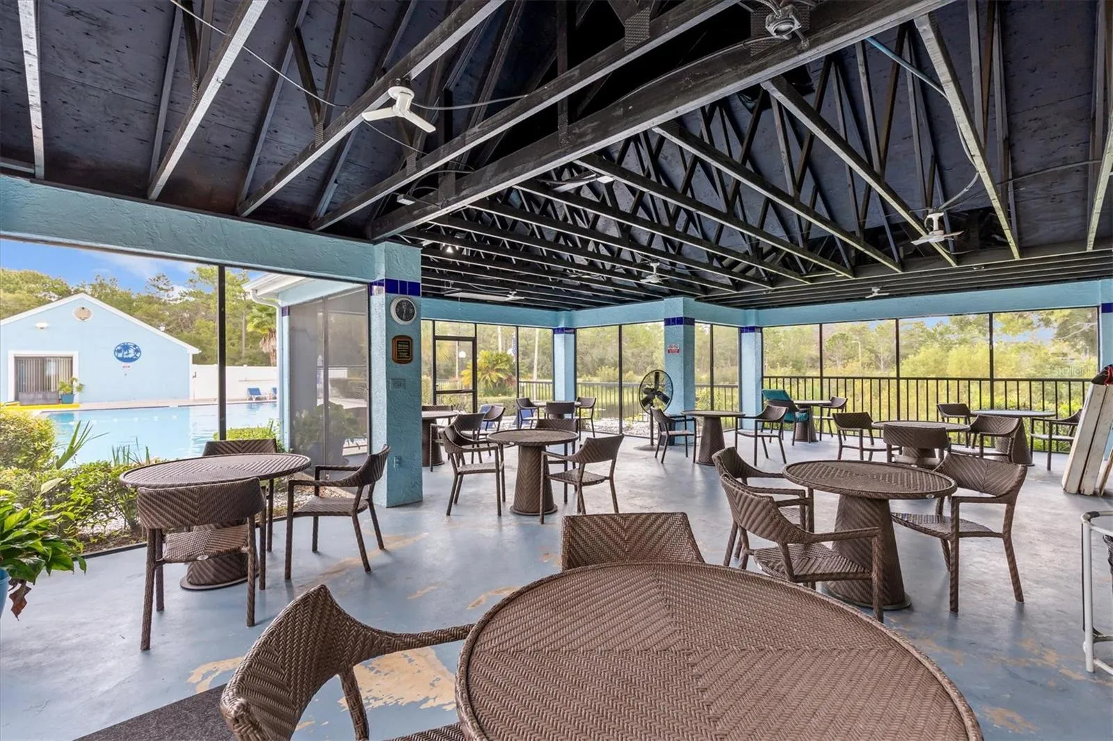 Picketts Park Private Community Center - Outdoor Dining
