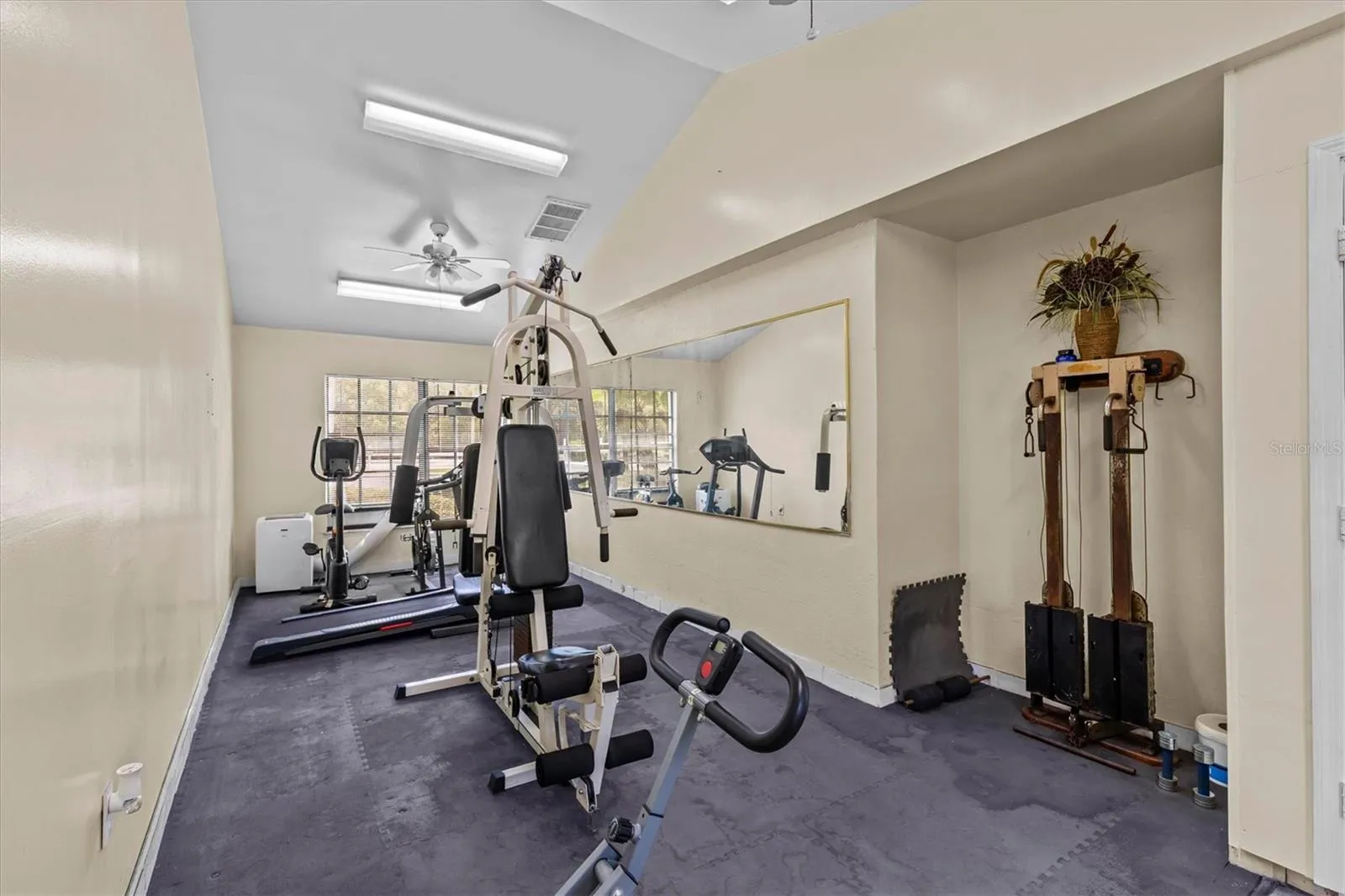 Picketts Park Private Community Center - Fitness Center