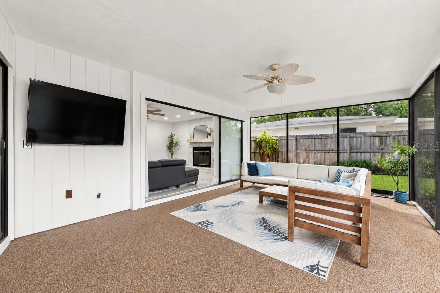 Lanai - Virtually Staged