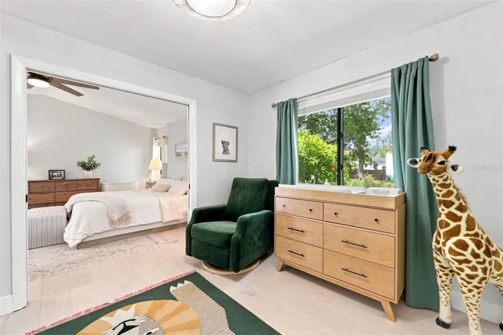 Flex room with pocket doors have additional entry door