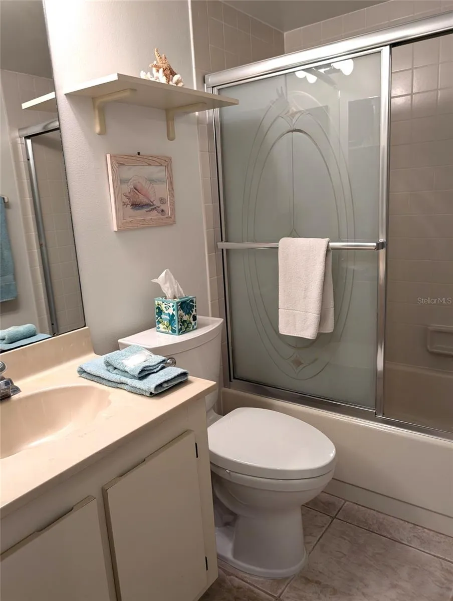 Guest bath.