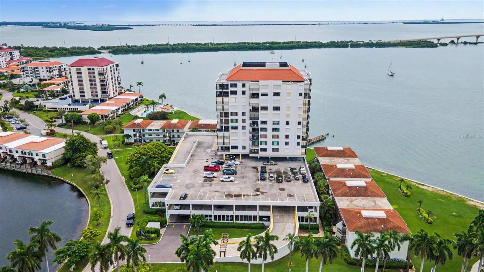 Isla del Sol Island featuring Bahia Point.