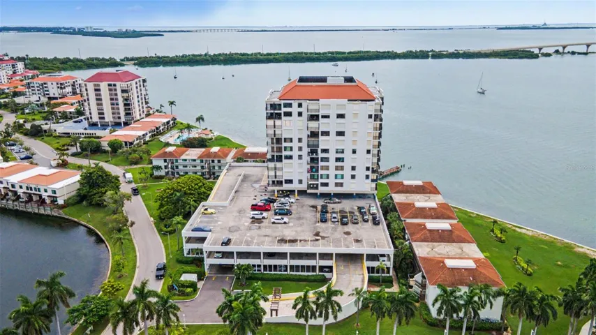 Isla del Sol Island featuring Bahia Point.
