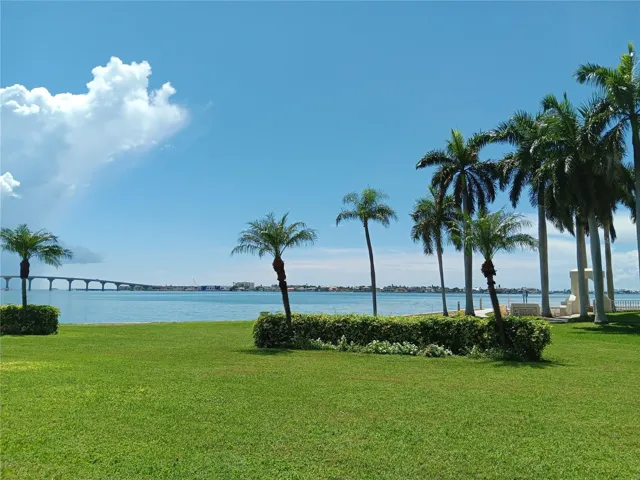 Front row seating from your lanai to watch to dolphins every day.
