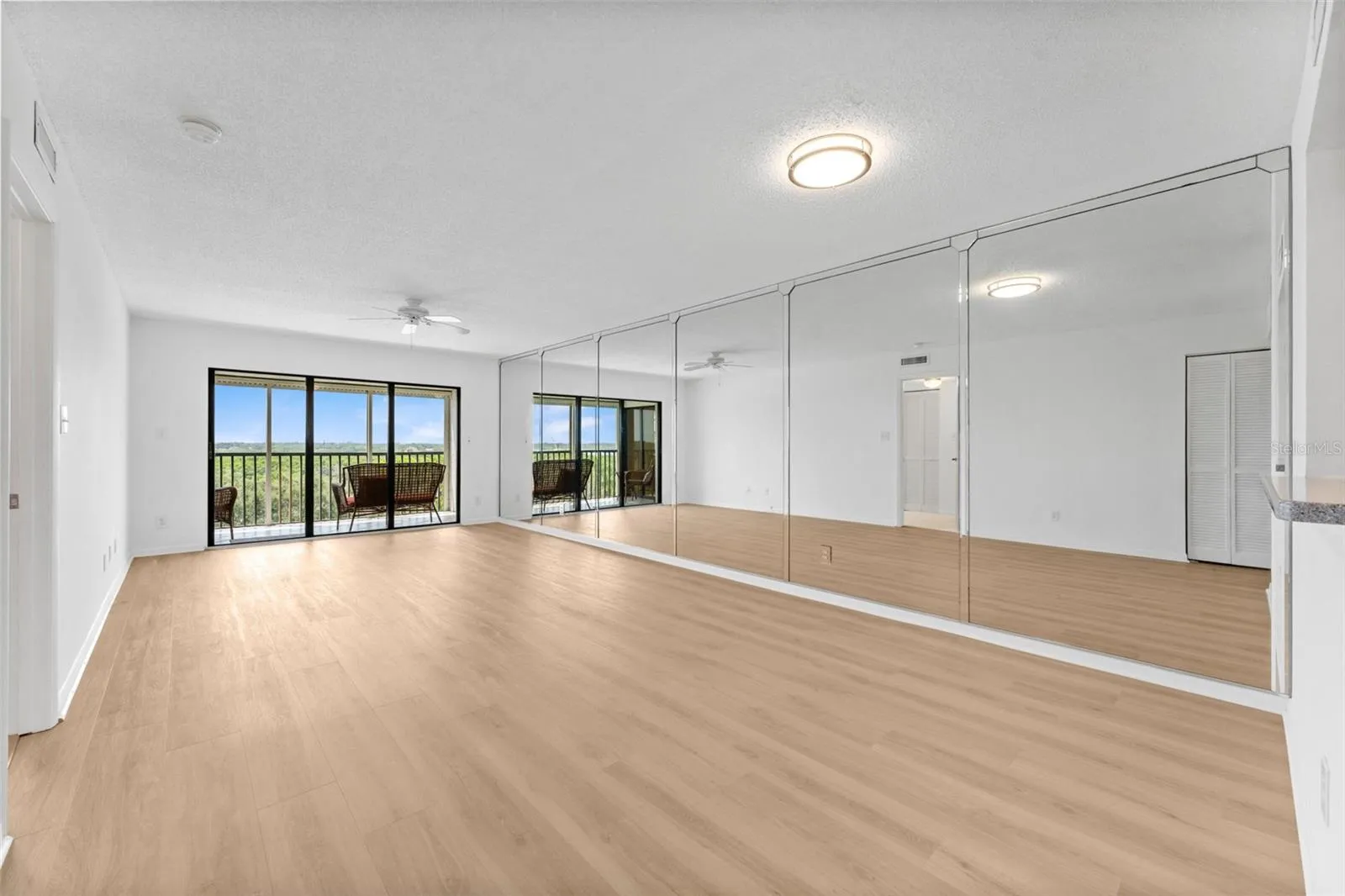 Large combo living/dining room- new flooring