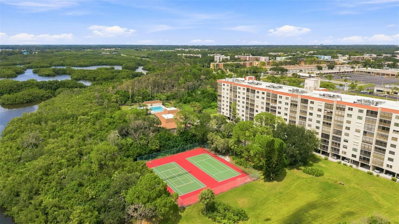 Tennis and Pickleball courts!