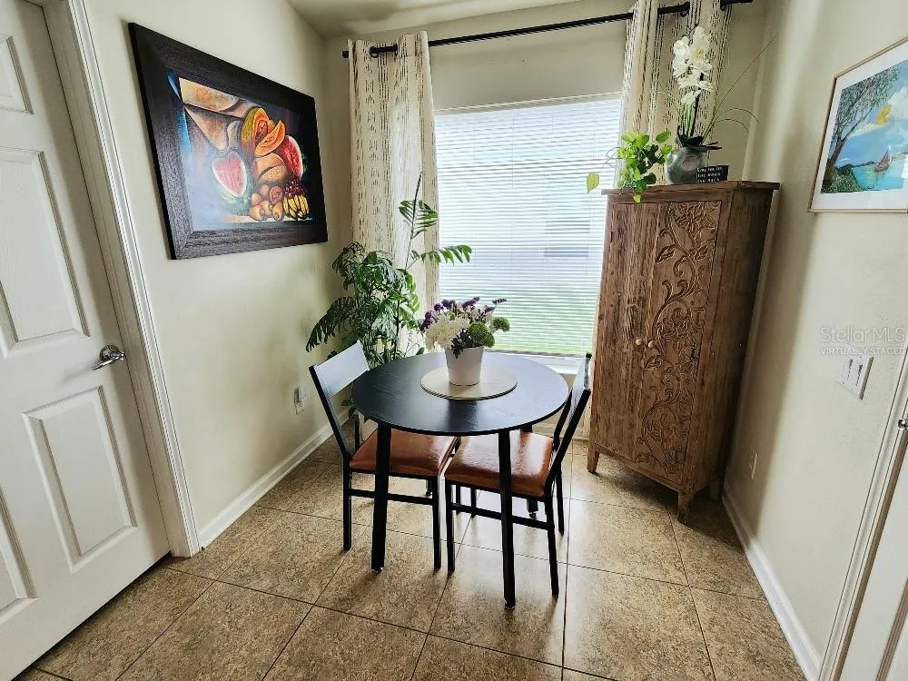 virtually staged photos