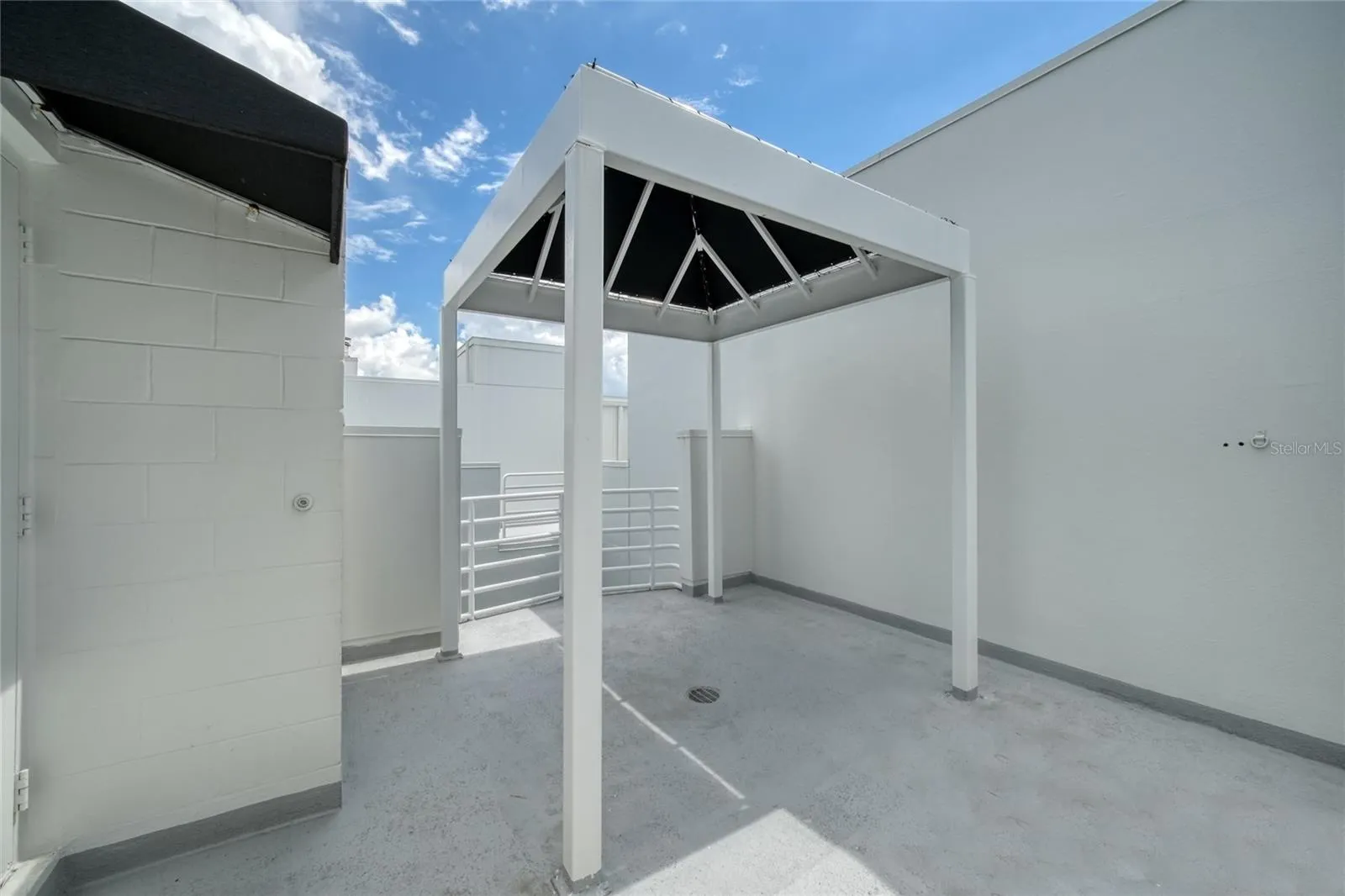Private rooftop terrace