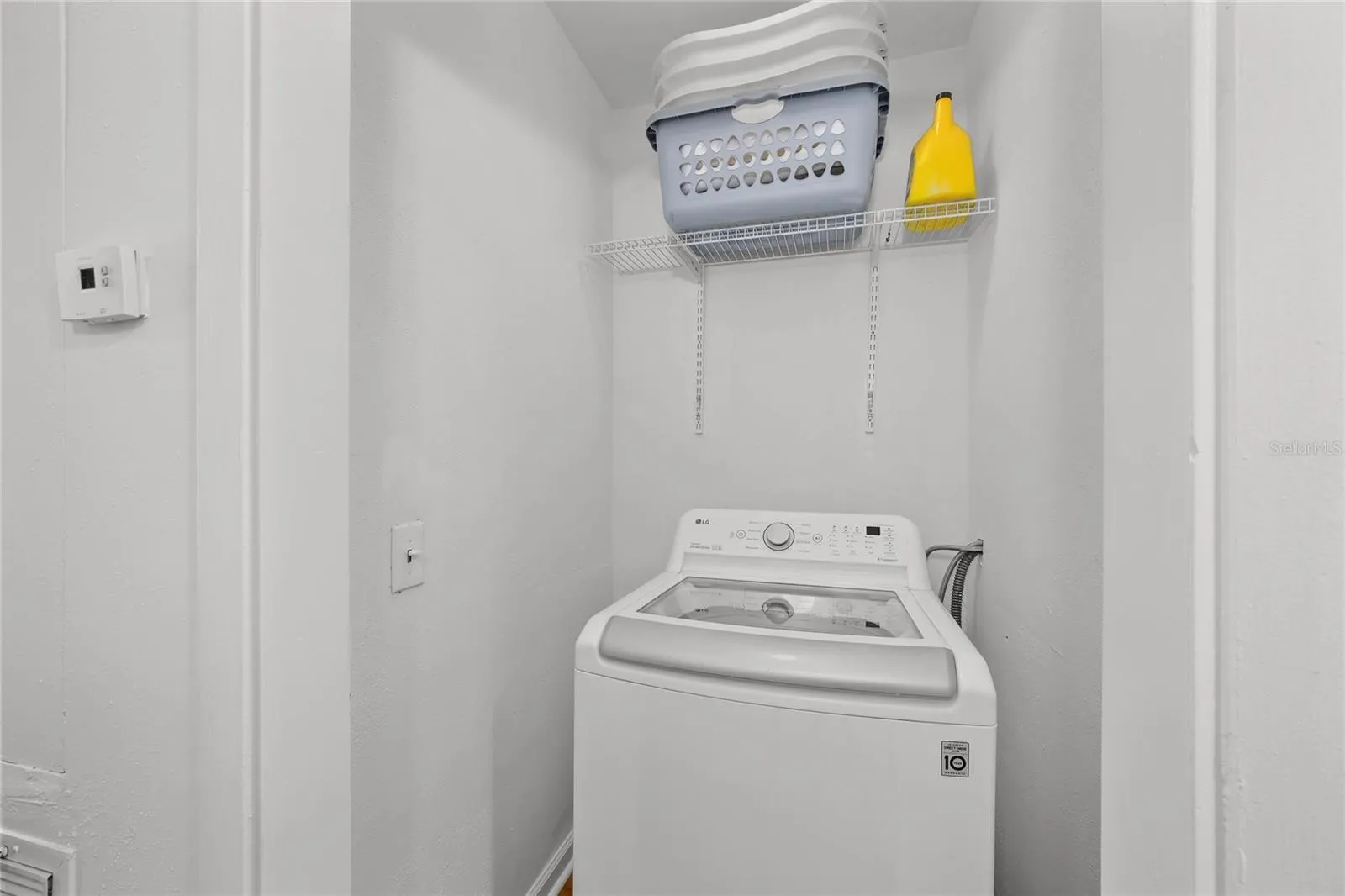 Third floor  - laundry area, full size washer/dryer