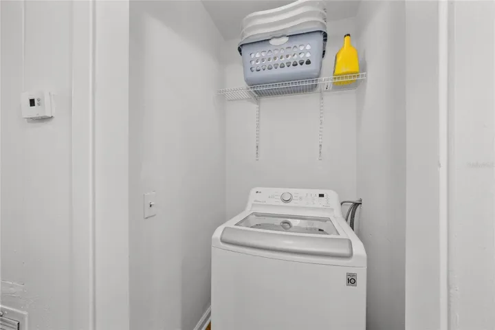 Third floor  - laundry area, full size washer/dryer