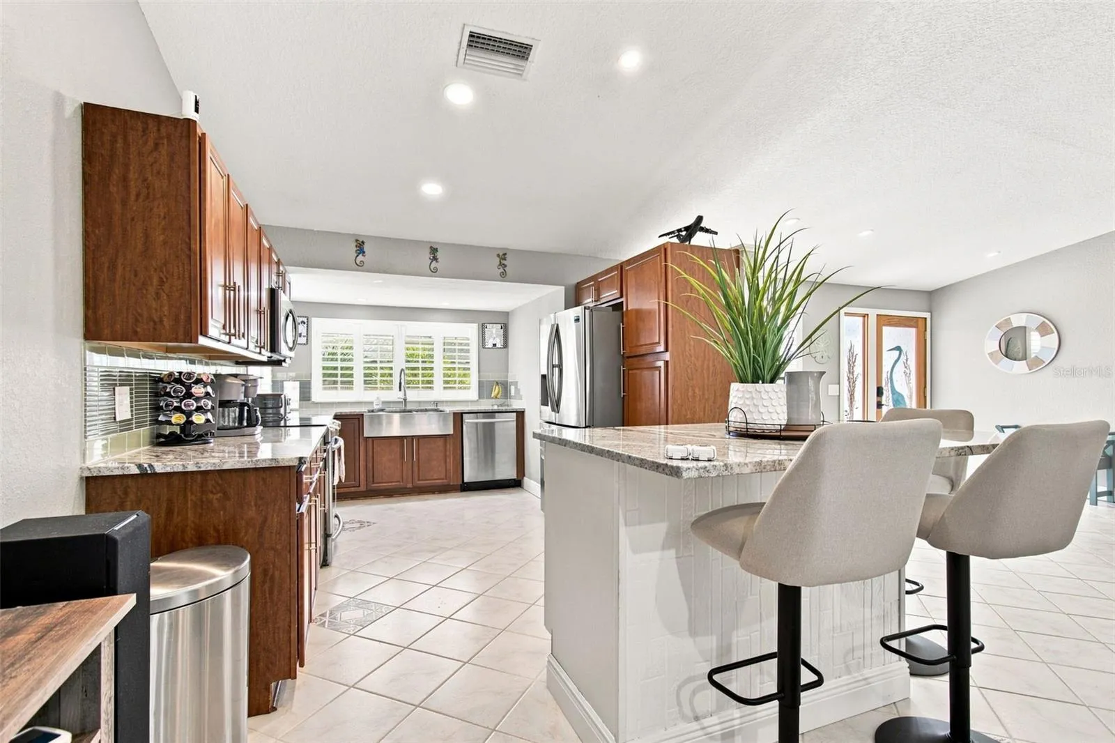 Main Kitchen with Island