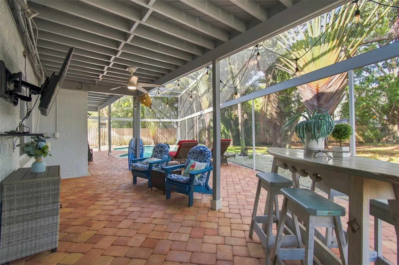 Lanai/Pool Area