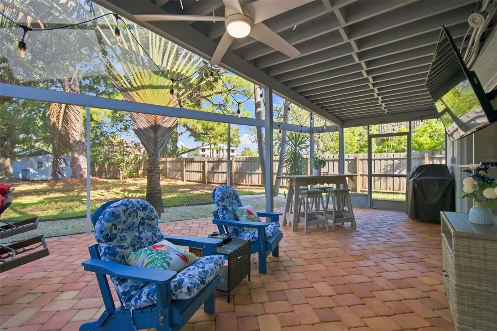 Lanai/Pool Area
