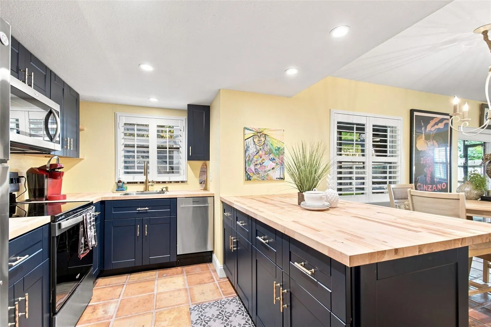 Full Kitchen Downstairs