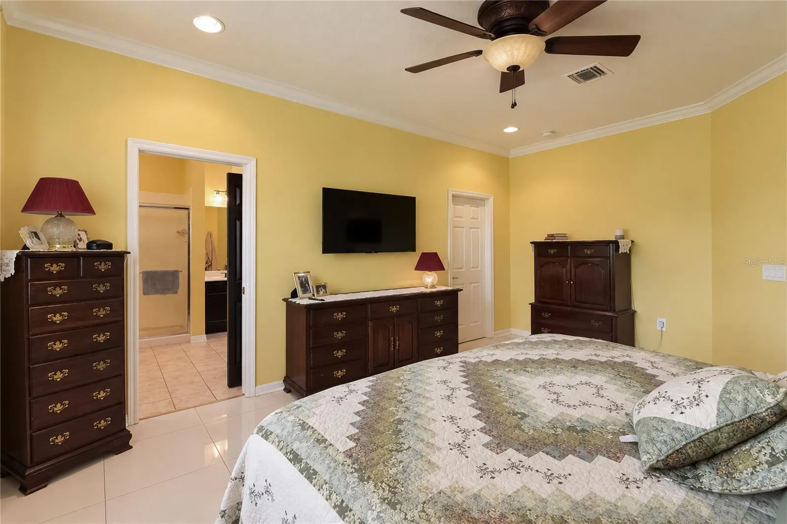 Ensuite Bath and Large Walk In Closet