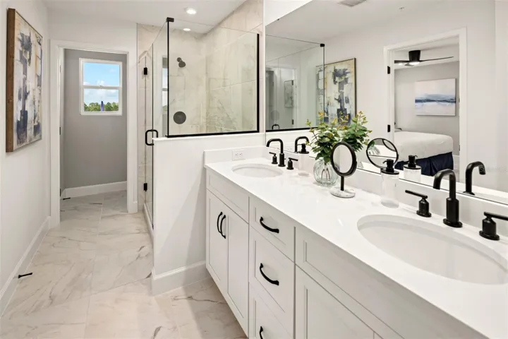 Gardenia Reserve Aurora Model Primary Bathroom