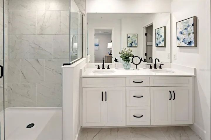 Gardenia Reserve Aurora Model Primary Bathroom